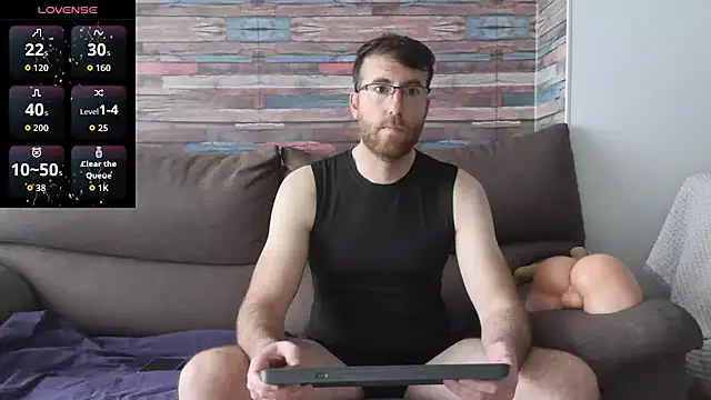 Snapshot of machohiberiko chatting on February 10, 3:55 pm machohiberiko online show from February 10, 3:55 pm