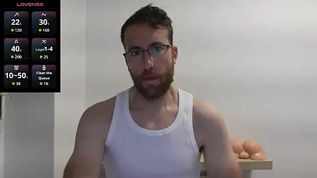 Snapshot of machohiberiko chatting on December 1, 6:20 pm machohiberiko online show from December 1, 6:20 pm