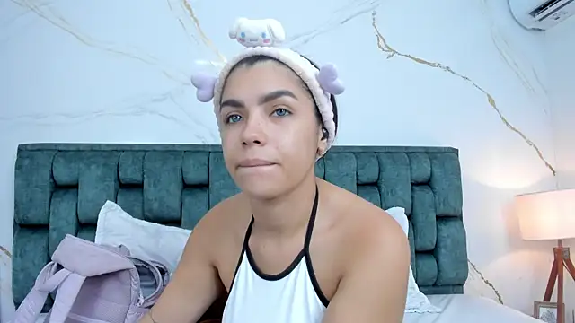 Snapshot of fierygroup chatting on November 16, 1:10 am fierygroup online show from November 16, 1:10 am