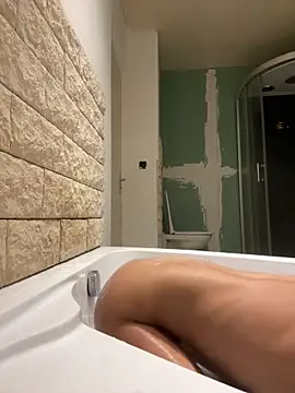 Snapshot of shay212 chatting on January 20, 2:03 pm shay212 online show from January 20, 2:03 pm