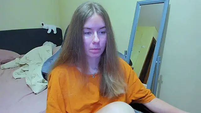 EmilyPaw online show from November 2, 3:39 pm