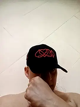 LuisMex1998 online show from April 14, 7:13 am