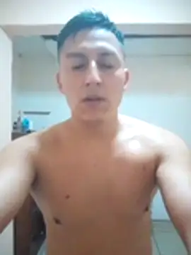 Snapshot of LuisMex1998 chatting on November 19, 4:23 am LuisMex1998 online show from November 19, 4:23 am