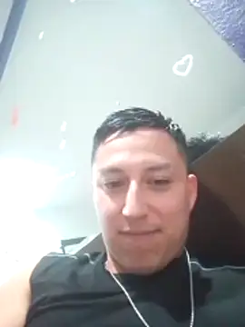 Snapshot of LuisMex1998 chatting on November 2, 9:36 am LuisMex1998 online show from November 2, 9:36 am