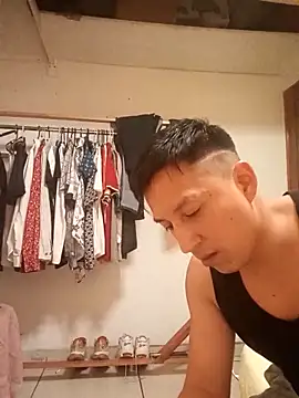 LuisMex1998 online show from February 12, 1:44 pm