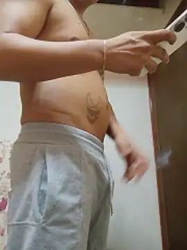 LuisMex1998 online show from December 19, 8:38 am