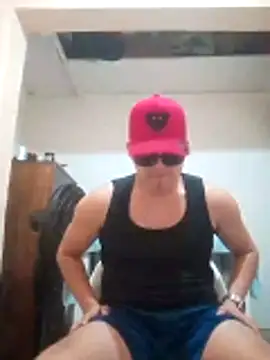 Snapshot of LuisMex1998 chatting on October 28, 9:19 am LuisMex1998 online show from October 28, 9:19 am