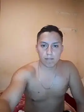 Snapshot of LuisMex1998 chatting on November 28, 2:34 am LuisMex1998 online show from November 28, 2:34 am