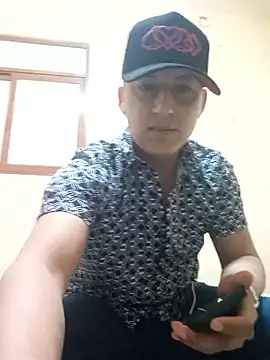 LuisMex1998 online show from January 12, 1:23 am