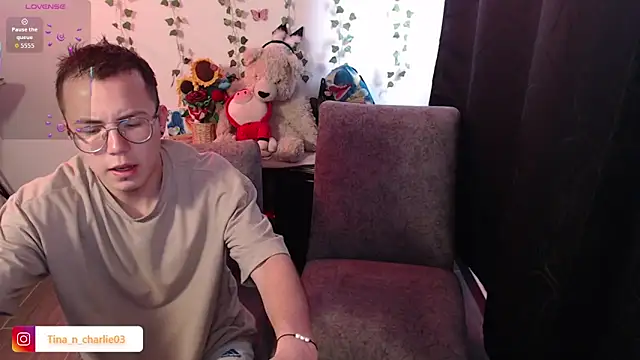 Tina 4 Charlie online show from March 9, 2:09 pm