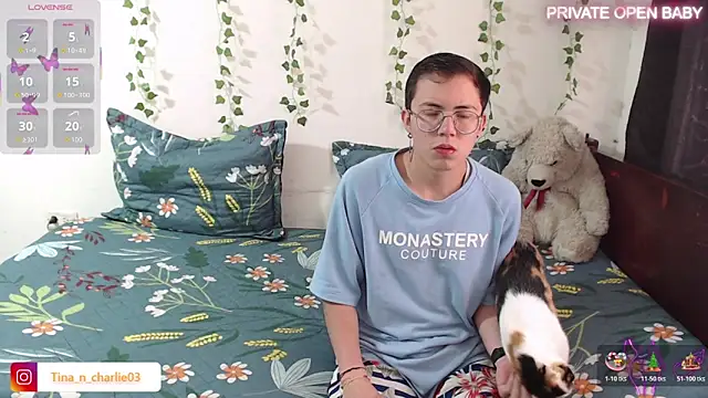 Tina 4 Charlie online show from November 3, 12:42 pm