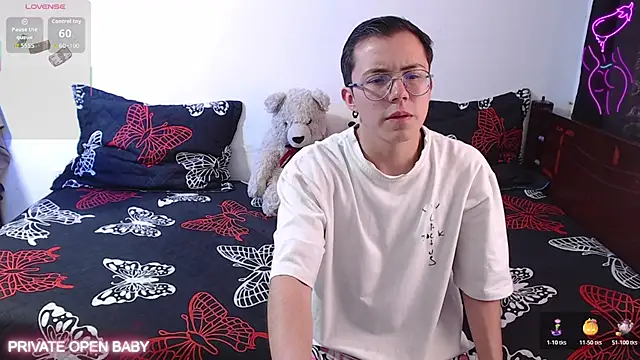 Tina 4 Charlie online show from October 28, 1:54 pm