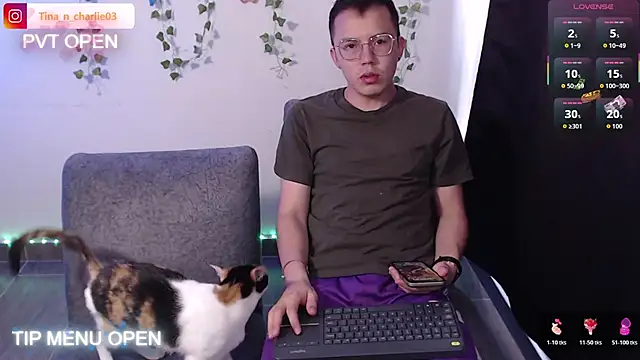 Tina 4 Charlie online show from May 14, 2:58 pm
