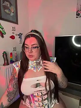Cherrycherrymiss online show from February 10, 8:10 pm