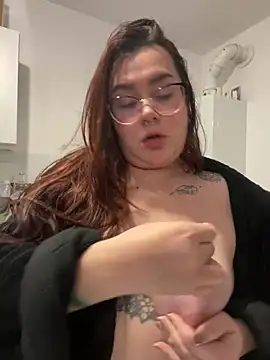 Cherrycherrymiss online show from February 11, 10:28 pm