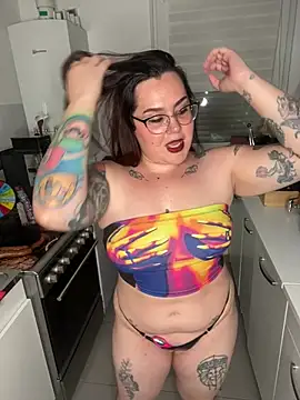 Snapshot of Cherrycherrymiss chatting on July 10, 7:58 pm Cherrycherrymiss online show from July 10, 7:58 pm