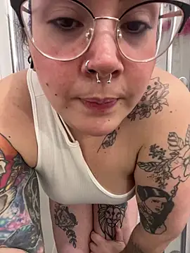 Cherrycherrymiss online show from February 11, 6:01 pm