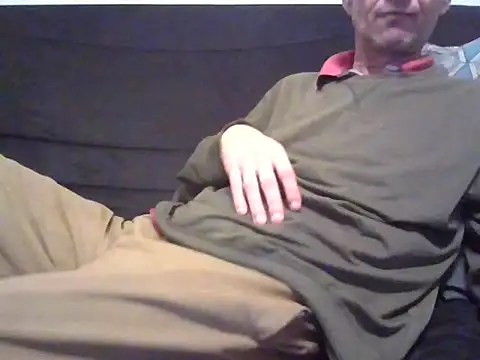 Snapshot of H50france chatting on November 7, 2:16 am H50france online show from November 7, 2:16 am