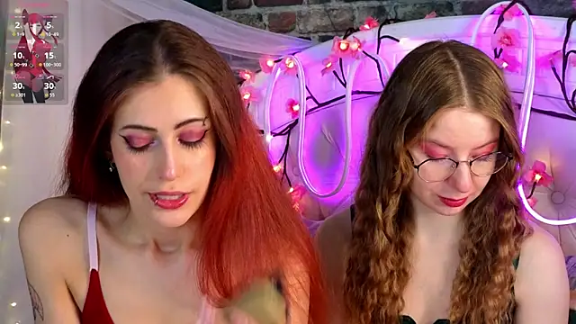 Snapshot of MarjorieBrown chatting on February 3, 8:03 pm MarjorieBrown online show from February 3, 8:03 pm