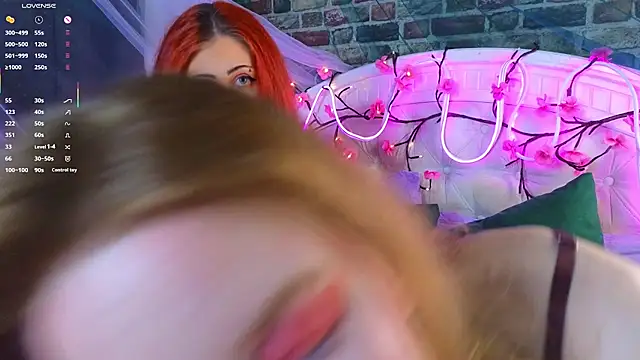 MarjorieBrown online show from April 15, 7:58 pm