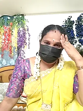 Snapshot of Tamil_Aathira chatting on November 9, 11:47 am Tamil Aathira online show from November 9, 11:47 am