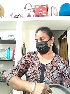 Snapshot of Tamil_Aathira chatting on November 18, 8:50 am Tamil Aathira online show from November 18, 8:50 am