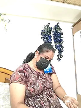 Snapshot of Tamil_Aathira chatting on October 31, 5:15 am Tamil Aathira online show from October 31, 5:15 am