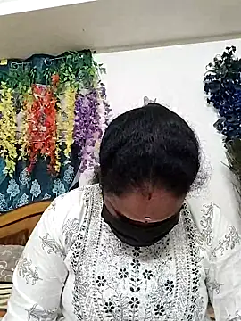 Snapshot of Tamil_Aathira chatting on November 13, 5:28 pm Tamil Aathira online show from November 13, 5:28 pm