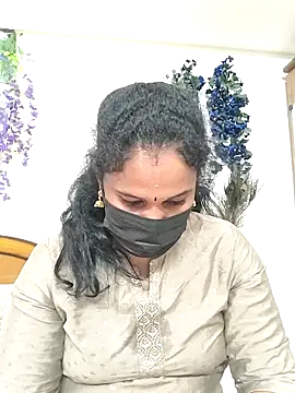 Snapshot of Tamil_Aathira chatting on November 8, 8:18 am Tamil Aathira online show from November 8, 8:18 am