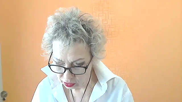 NessyJenixs online show from March 14, 7:36 am