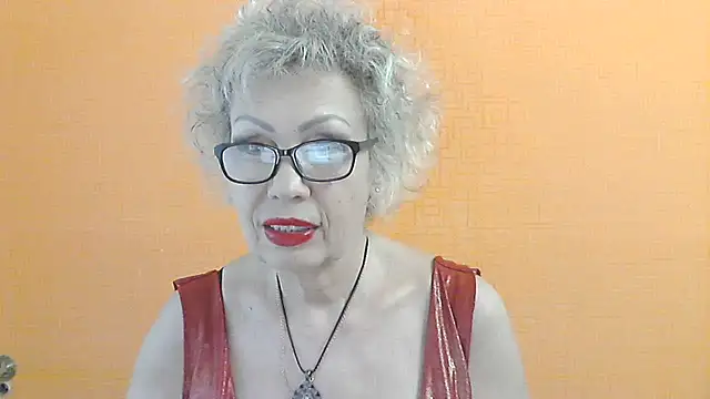 NessyJenixs online show from June 11, 12:57 pm