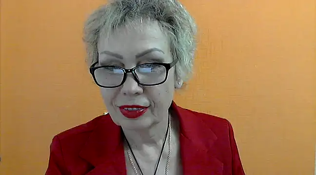 Snapshot of NessyJenixs chatting on February 18, 6:26 pm NessyJenixs online show from February 18, 6:26 pm