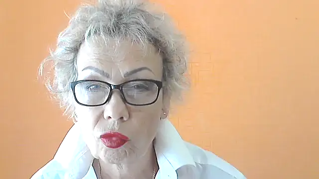 Snapshot of NessyJenixs chatting on September 14, 6:36 am NessyJenixs online show from September 14, 6:36 am
