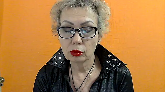 Snapshot of NessyJenixs chatting on January 27, 5:26 pm NessyJenixs online show from January 27, 5:26 pm