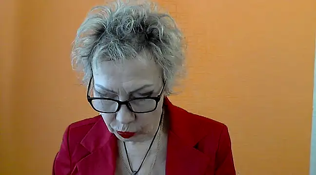 Snapshot of NessyJenixs chatting on February 16, 9:15 am NessyJenixs online show from February 16, 9:15 am