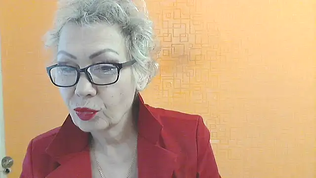 Snapshot of NessyJenixs chatting on February 8, 8:34 am NessyJenixs online show from February 8, 8:34 am