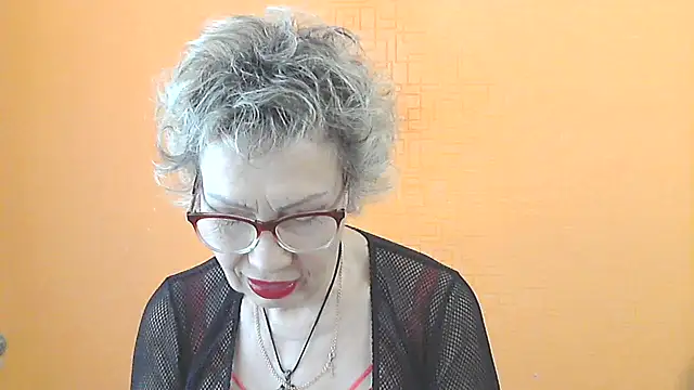 NessyJenixs online show from May 9, 6:50 am