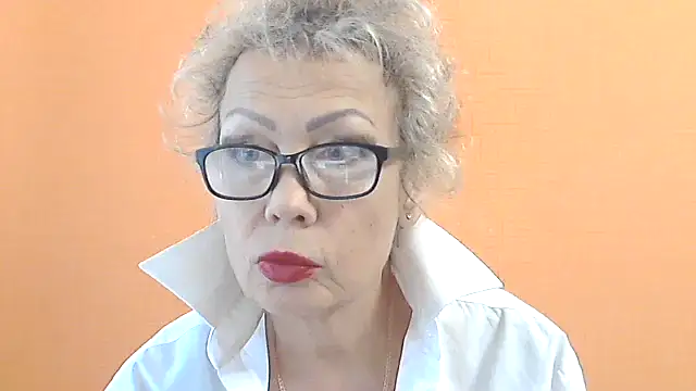 Snapshot of NessyJenixs chatting on September 21, 12:43 pm NessyJenixs online show from September 21, 12:43 pm