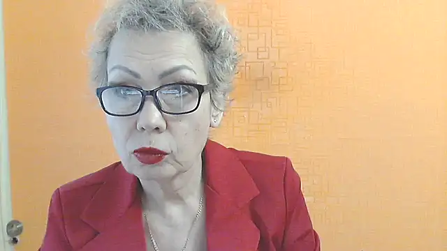 Snapshot of NessyJenixs chatting on January 6, 8:18 am NessyJenixs online show from January 6, 8:18 am