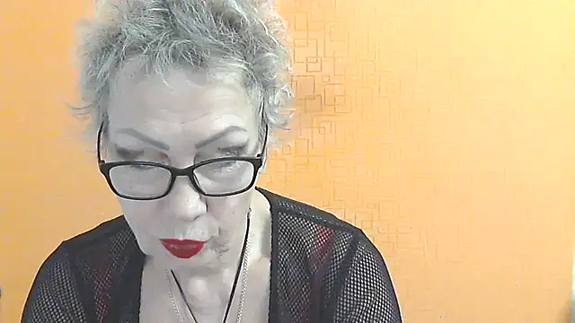 Snapshot of NessyJenixs chatting on December 23, 7:40 am NessyJenixs online show from December 23, 7:40 am