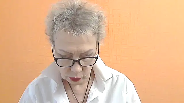 Snapshot of NessyJenixs chatting on November 16, 7:46 am NessyJenixs online show from November 16, 7:46 am