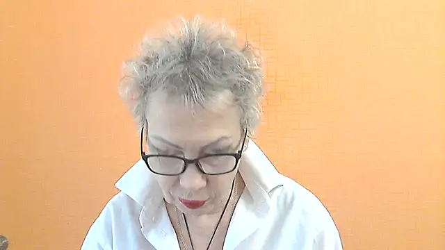 Snapshot of NessyJenixs chatting on November 23, 7:29 am NessyJenixs online show from November 23, 7:29 am