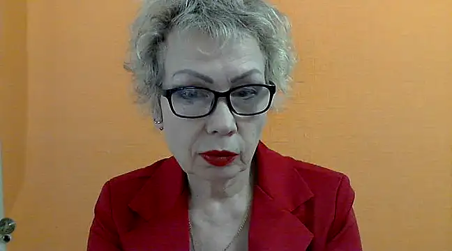 Snapshot of NessyJenixs chatting on February 9, 6:05 pm NessyJenixs online show from February 9, 6:05 pm