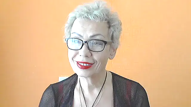 Snapshot of NessyJenixs chatting on October 29, 6:56 am NessyJenixs online show from October 29, 6:56 am