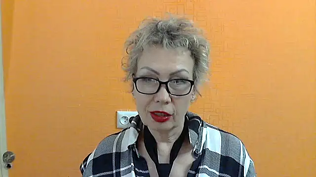 Snapshot of NessyJenixs chatting on March 21, 7:13 pm NessyJenixs online show from March 21, 7:13 pm