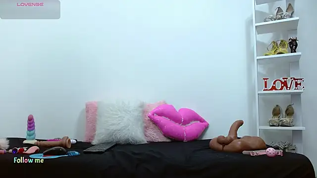 DannaCatalina36 online show from March 19, 4:07 pm