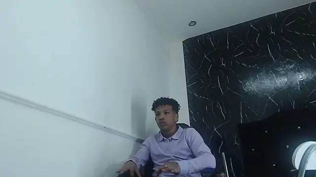 Snapshot of carlos_alber12 chatting on October 3, 12:17 pm carlos alber12 online show from October 3, 12:17 pm