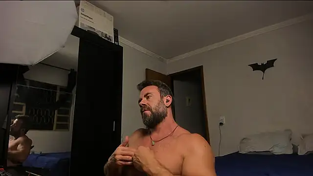 sexyflight online show from March 3, 8:30 am