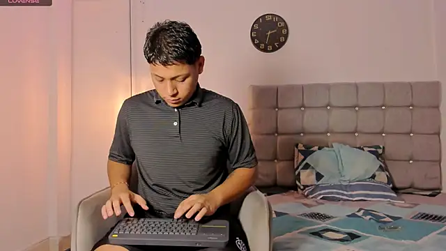 Tylerdrdn online show from November 20, 5:30 am