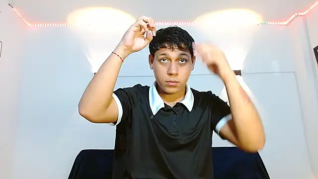 Tylerdrdn online show from December 3, 10:42 pm